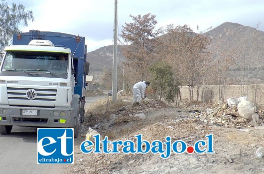 Con una inversión cercana a los dos millones, la Municipalidad de Calle Larga retiró casi 32 toneladas de escombros desde microbasurales.