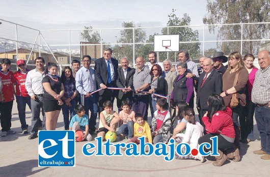 Este fin de semana, diversas autoridades inauguraron el esperado mejoramiento de la multicancha de la población Yungay.