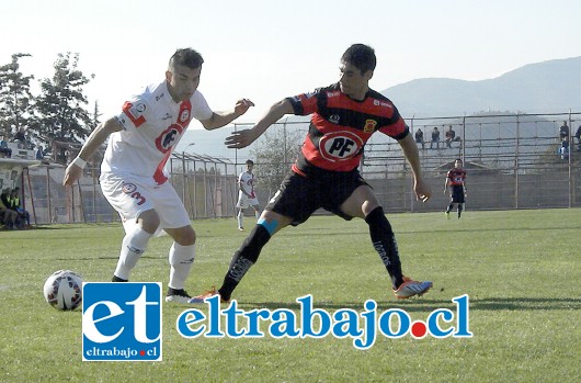 En la Octava Región, la escuadra albirroja intentará seguir sumando para afianzarse en la parte alta del torneo. En la imagen aparece Francisco Ayala.