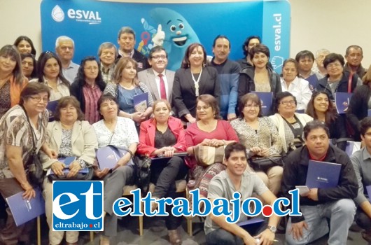 Cerca de 50 dirigentes sociales participaron de las charlas efectuadas por Esval para que quieran participar de los Fondos Concursables.