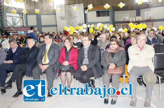 Diversas autoridades y gran cantidad de público, participaron de la competencia del festival de canto organizado por Pastoral Social del Obispado de San Felipe.