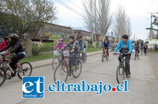 Más de 33 vecinos se motivaron para participar de una cicletada organizada por el Hospital San Francisco, en el marco de su aniversario Nº50.