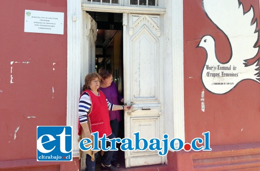 Talleres Femeninos se ubican en calle San Martín 72, lugar que fue afectado por la delincuencia tras la comisión de un millonario robo.