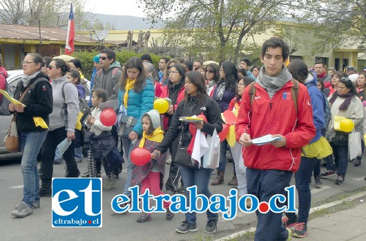 MASIVA.- La convocatoria recibió respuesta masiva de estudiantes y apoderados de este importante centro educativo.