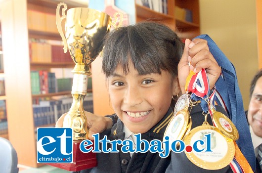 Y VIENEN MÁS TRIUNFOS.- Estos son sólo algunas de las preseas ya conquistadas por nuestra ‘Panchita’ Zúñiga en el mundo del atletismo.