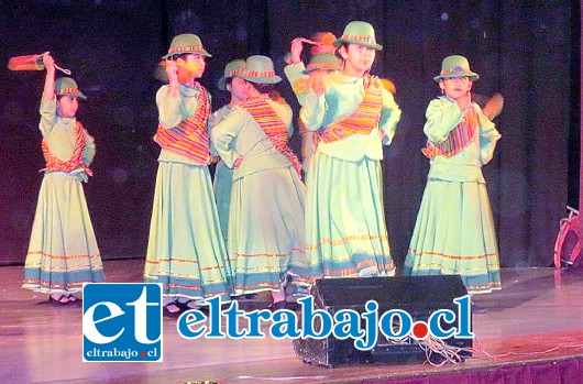 El festival contó con presentaciones de danza tanto contemporáneas como folclóricas.