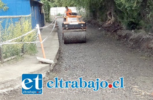 El proyecto de pavimentación está dirigido a mejorar la calidad de vida de los vecinos de la población Brilla la Esperanza.