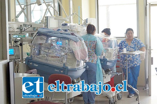 Moderno equipo de atención neonatológica obtenido con los recursos del 2015.