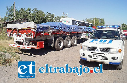 El camión recuperado por la Brigada de Robos de la PDI de Los Andes, transportaba 28 toneladas de cátodos de cobre avaluados en casi 400 millones de pesos.