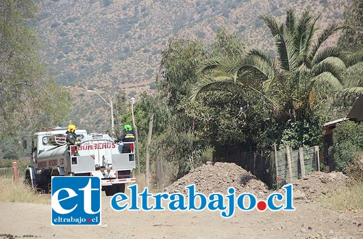 Ante la emergencia que duró casi 3 días, contaron con el apoyo de camiones aljibe de la municipalidad y bomberos para llevar agua a los lugares afectados.