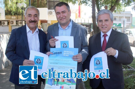 Seremi de Desarrollo Social, Abel Gallardo, junto al Gobernador Provincial Eduardo León y al alcalde de San Felipe, Patricio Freire invitan a ser parte de la casen 2015.