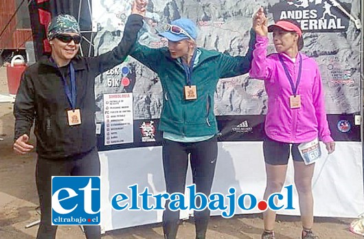 Ingrid Estay se quedó con el segundo lugar en la distancia de los 28 K entre las participantes de entre 35 a 45 años.