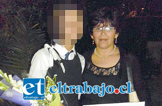 Rosa Galdámez Montenegro tenía 54 años y falleció víctima de dos puñaladas en su cabeza aparentemente por su pareja, Ricardo Gallardo Fuentes quien enfrentará a la justicia este 30 de marzo.