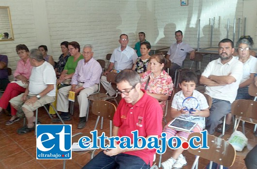 Autoridades, dirigentes y vecinos formaron parte de una nueva instancia de diálogo en el Concejo Municipal en terreno del pasado martes.