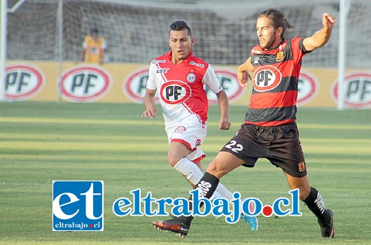 La igualdad frente a los maulinos le permite a los albirrojos seguir encaramados en la parte alta del torneo (Foto: Patricio Arias).