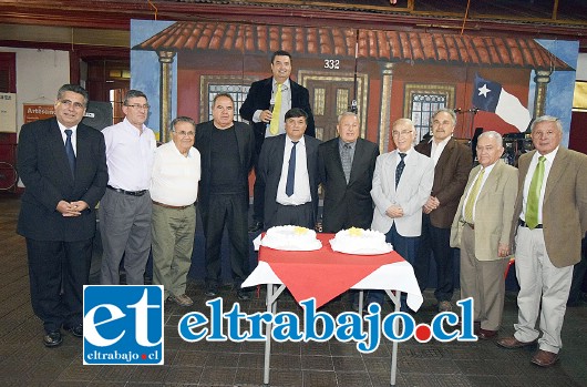 Actual directiva celebró junto a las autoridades y socios este nuevo aniversario con una cena de honor.