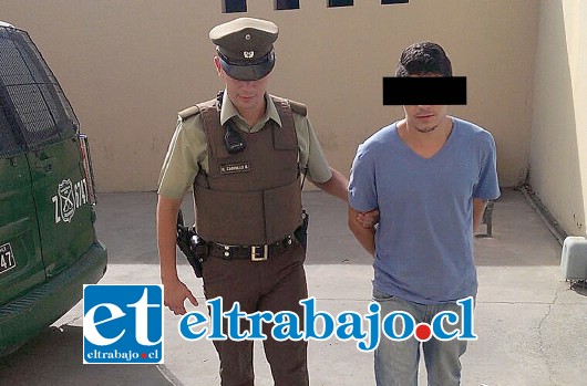 El conductor de 22 años de edad fue detenido conduciendo ebrio un vehículo robado desde San Felipe.