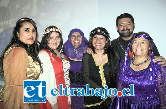 CAMERATA ACONCAGUA.- Ellos son: Gladys Hernández, Ximena González, Norma Ulloa, Carolina Iturrieta, Jorge Gaete y Lorena Fernández.