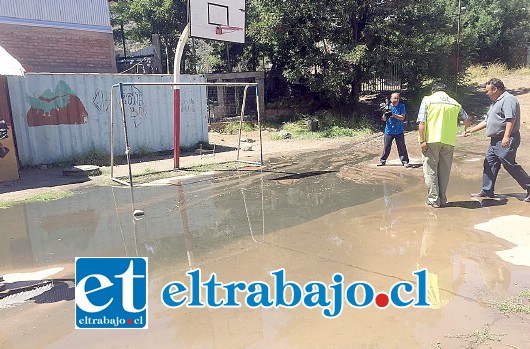 Escuela Básica Río Blanco, víctima indirecta del derrame de concentrado de cobre de Minera Andina.