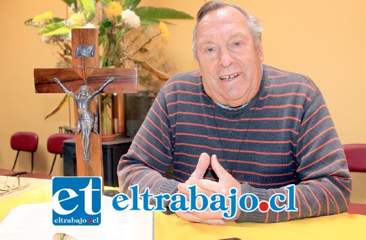 PADRE INCANSABLE.- Gerardo Joannon, sacerdote que estará muy activo durante esta Semana Santa en Santa María, oficiando misas y apoyando en todo el accionar religioso de la Iglesia en la comuna.