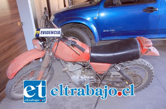 RECUPERADA.- Esta es la motocicleta recuperada por agentes de la PDI, al momento de su recuperación, era conducida por un niño de trece años.