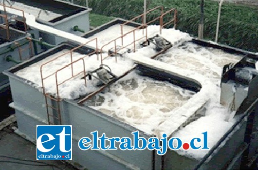 Mal manejo de lodos en planta de Tratamiento de Aguas Servidas de Llay Llay podría llegar a generar millonarias multas a la sanitaria.