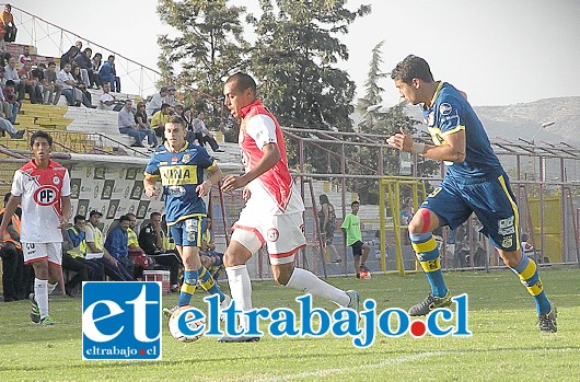 El Uní y Everton protagonizaron un partido muy reñido en el estadio Municipal.