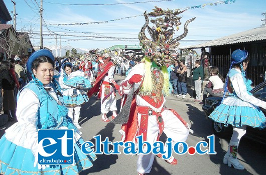 MASCARADAS.- Las mejores mascaradas de la V Región desfilarán por las calles de El Asiento próximamente.