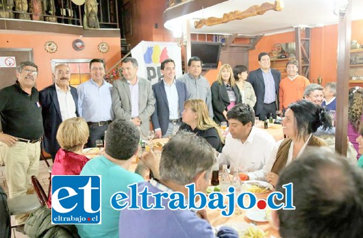 Diversas autoridades provinciales y del PPD participaron del encuentro de camaradería donde se presentaron los candidatos a alcalde y concejales por Aconcagua.