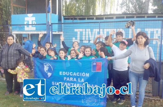 La escuela Almendral fue la única institución de la comuna certificada como protectora del medio ambiente por los años 2016 y 2017.