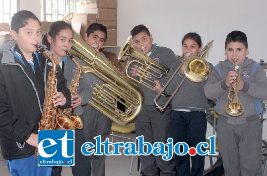 LOS MEJORES.- La Banda Escolar de la Escuela Carmela Carvajal ya es parte de la comunidad de Curimón.