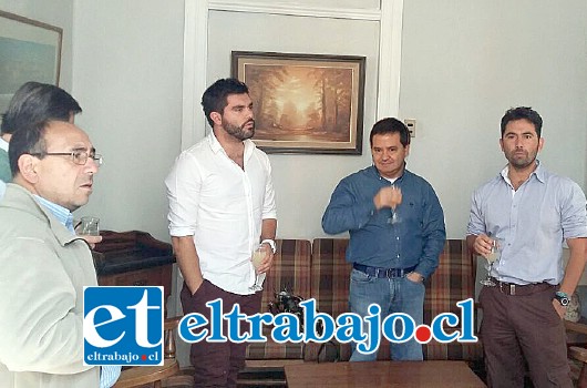 En la reunión estuvo Felipe Cuevas y Felipe Rodríguez, acompañados por el vicepresidente de la UDI, Edmundo Eluchans, el ex diputado aconcagüino Marcelo Forni, entre otros.