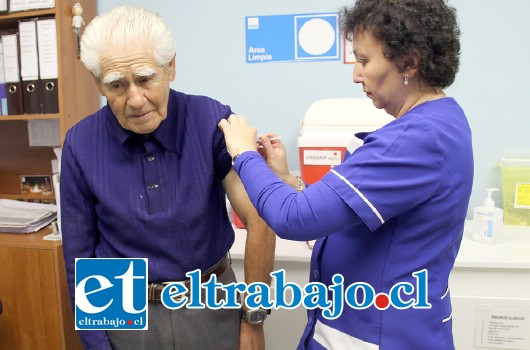 Se invita a todos los adultos mayores, mujeres con más de 13 semanas de embarazo y pacientes crónicos de Putaendo, a vacunarse contra la influenza en el Cesfam Valle de Los Libertadores.