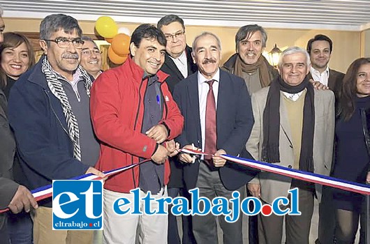 La ceremonia de inauguración contó con la presencia de los consejeros regionales Mario Sottolichio, Rolando Stevenson e Iván Reyes, además del diputado Gaspar Rivas y los concejales Dante Rodríguez y Rodolfo Silva.