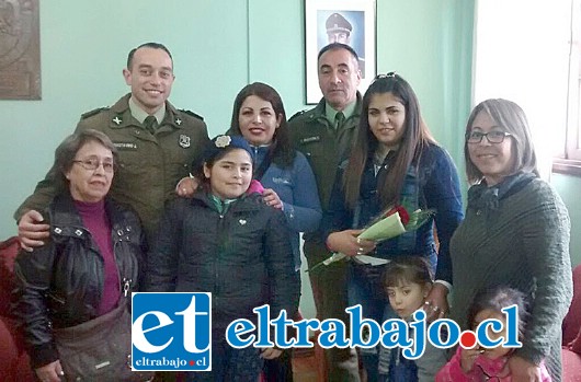 En una ceremonia efectuada en la misma Comisaria se llevó a cabo este reencuentro que devolvió la alegría una familia.