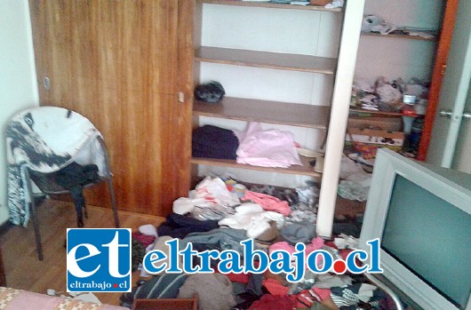 Los sujetos invadieron el departamento en búsqueda de dinero la mañana del martes en el cuarto piso del Edificio El Comendador de calle Salinas.