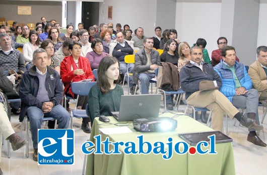 Con una importante cantidad de asistentes, se desarrolló el primer seminario sobre ‘Impacto de la Minería en el Patrimonio Ambiental de Putaendo’.