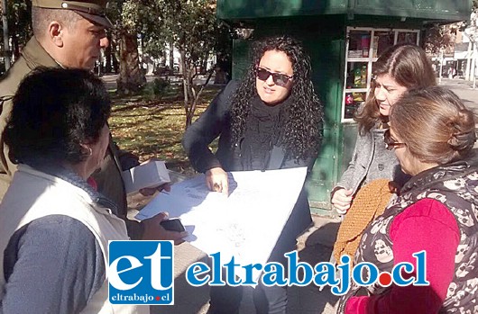 Dueños de kioscos de la plaza de armas plantearon problemas de seguridad a Carabineros y el Municipio.