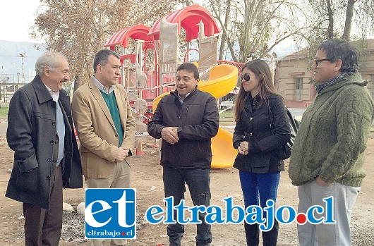 Con juegos infantiles, escaños antivandálicos y mejor iluminación contará la avenida Chacabuco, ya que en el lugar se está ejecutando uno de los proyectos propuestos por el Consejo comunal de Seguridad Pública, con recursos del ministerio del Interior.