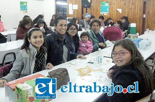 BINGO FAMILIAR.- Familias enteras de todo el Valle Aconcagua se dieron cita en San Esteban para apoyar con este Bingo a nuestro amigo César.