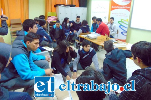 El proyecto comprende, doce charlas de cuatro horas de duración para los estudiantes de liceos técnicos, instituciones de educación superior y técnicos profesionales.