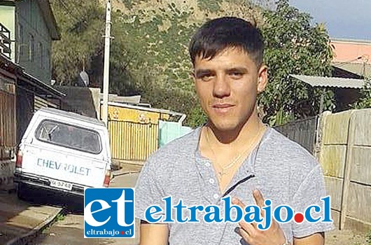 Mario Mena Sandoval, con 20 años de edad, murió apuñalado la madrugada de ayer domingo tras una riña con su agresor conocido como ‘El Gato’ en la comuna de Llay Llay.