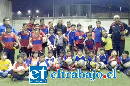 En diciembre el equipo U18 de la Escuela de Fútbol de Luis Quezada participará en un torneo en la ciudad mexicana de León.