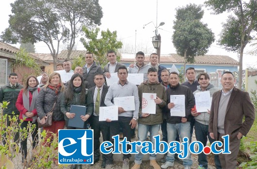 Un grupo de 15 usuarios del Centro de Educación y Trabajo (CET) de Putaendo lograron certificarse como maestros soldadores.