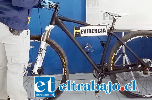 La bicicleta marca Mérida modelo Big Nine, tiene un avalúo en $1.800.000. La tarde de este viernes la PDI la incautó desde un domicilio luego que su verdadero propietario la denunció por robo desde julio de este año.