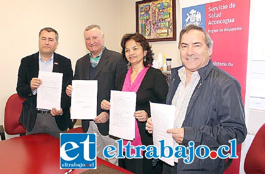 La directora del Servicio de Salud Aconcagua, Dra. Vilma Olave, firmó contrato con Carlos Azar Saba, gerente general de la empresa Sociedad Constructora Polonesa Ltda., para ejecutar las obras civiles del nuevo Centro de Salud Familiar, Cesfam Panquehue.