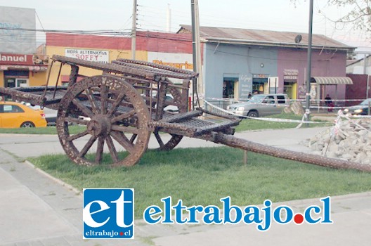 La carreta metálica, es un préstamo temporal entre el municipio y el Parque Escultórico Cementerio de Carretas de Putaendo, con el objetivo de realizar una intervención cultural, pero que finalmente la carreta regresará a Putaendo.