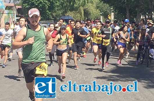 CORRELE.- Grandes y chicos, pudieron disfrutar de la sana actividad coordinada por el municipio a través de la Mesa de Promoción de la Salud.