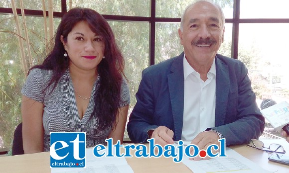 El alcalde de San Felipe, Patricio Freire, junto a Mariana Bravo, coordinadora del Programa de Tenencia Responsable de Mascotas de la Municipalidad de San Felipe, dieron a conocer la cobertura que tendrá el programa de Esterilizaciones 2017.