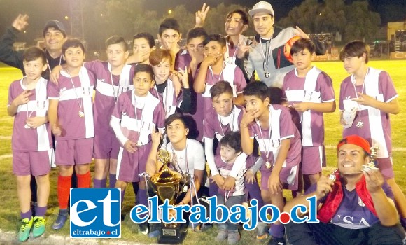 GRANDE USA.- Ellos son nuestros campeones, los interesados en unirse a este club, pueden llamar al 991736591.